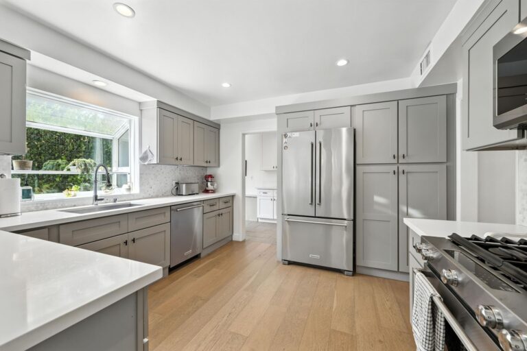 Home Kitchen