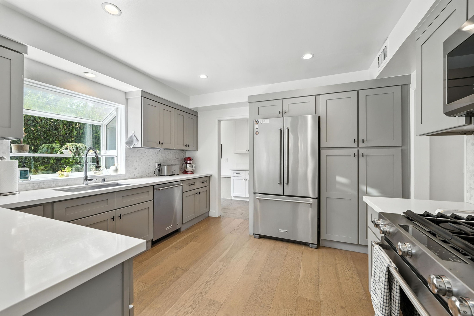 Home Kitchen