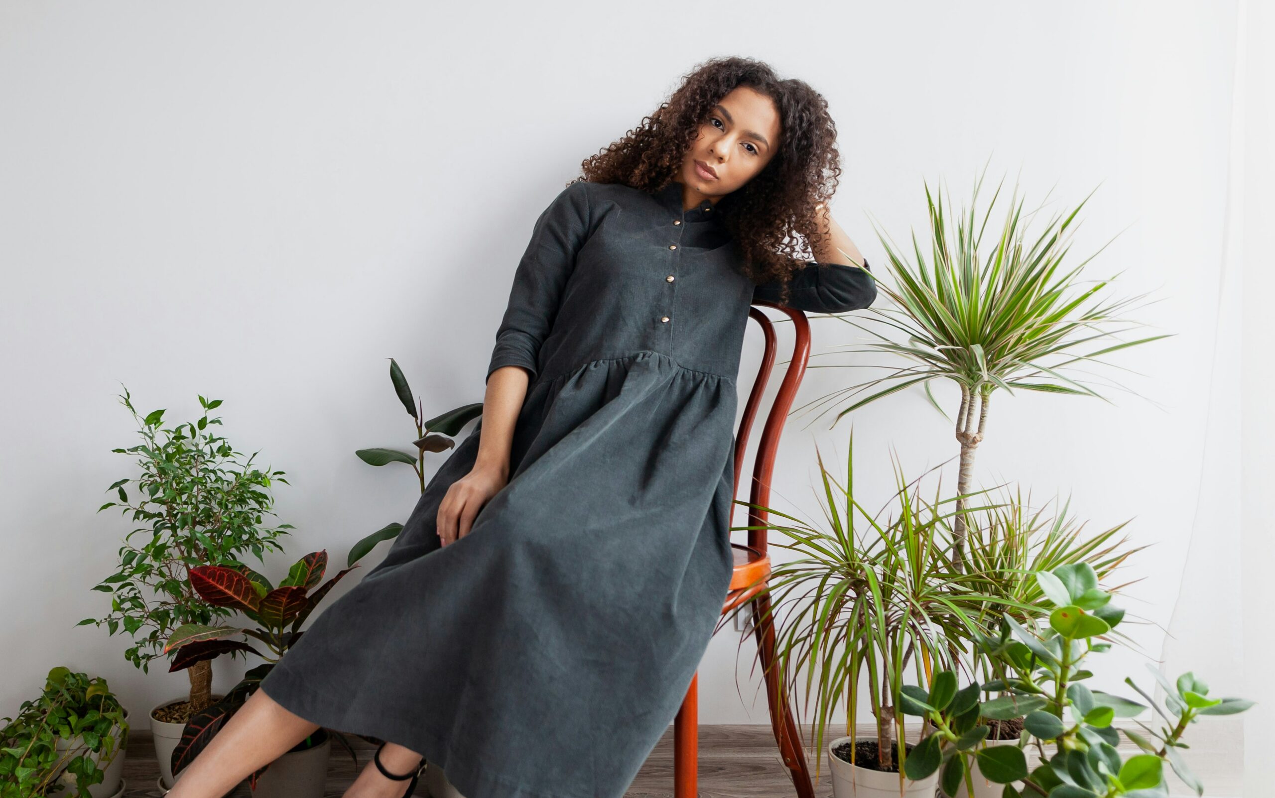 What to wear for smart casual: 1 formula, 3 settings