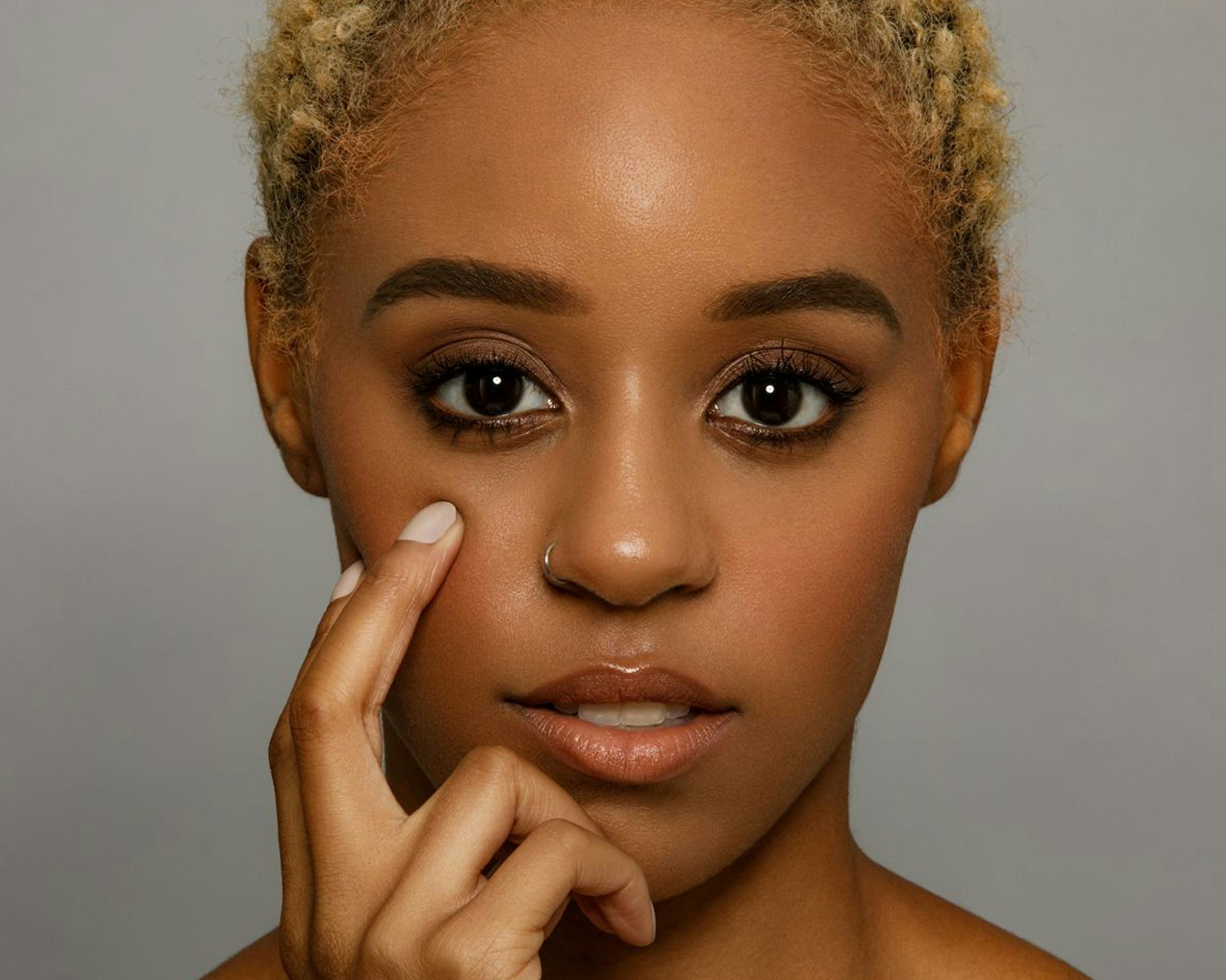 A five-minute makeup routine built around one feature